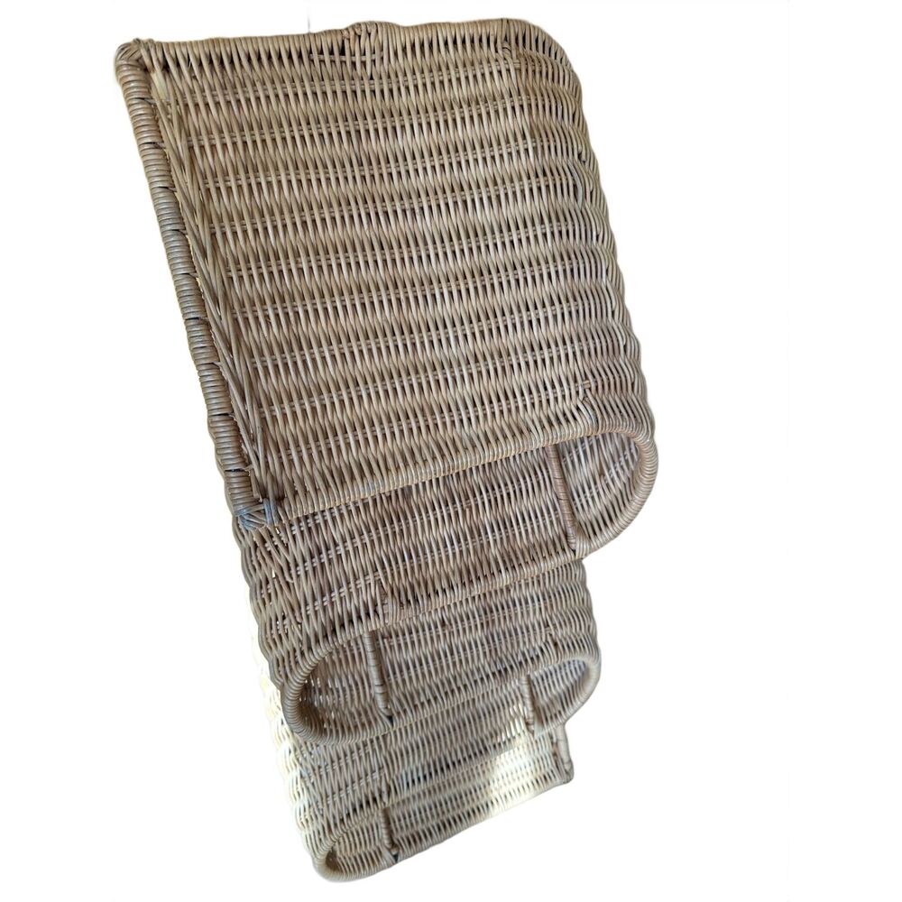 Vintage Italian Wavy Wall Mounted Magazine Rack Rattan Shelf - Picture 4 of 4